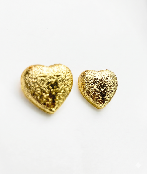 ARETES LOVE ME